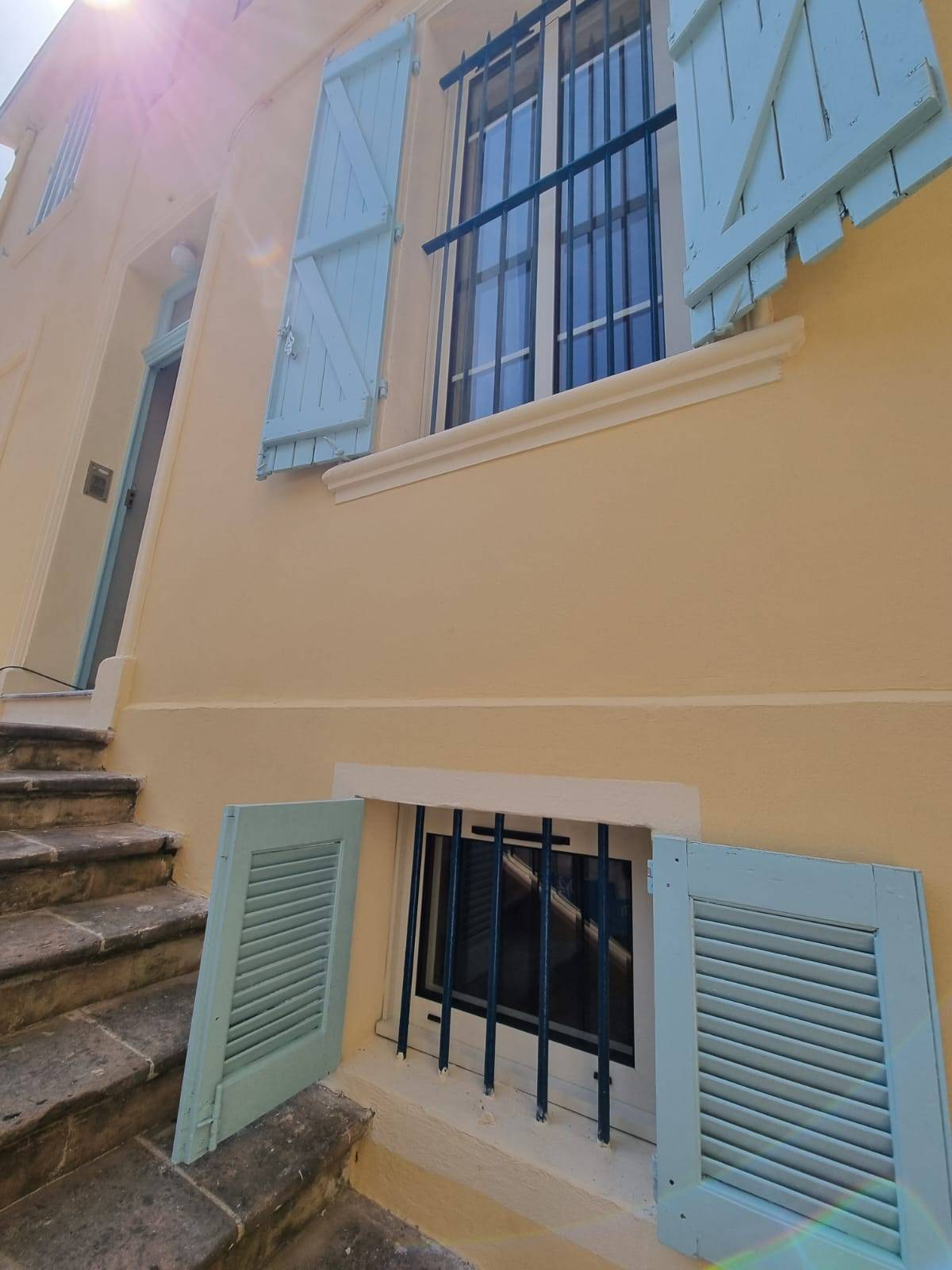 Installation de fenêtres en aluminium au Cannet