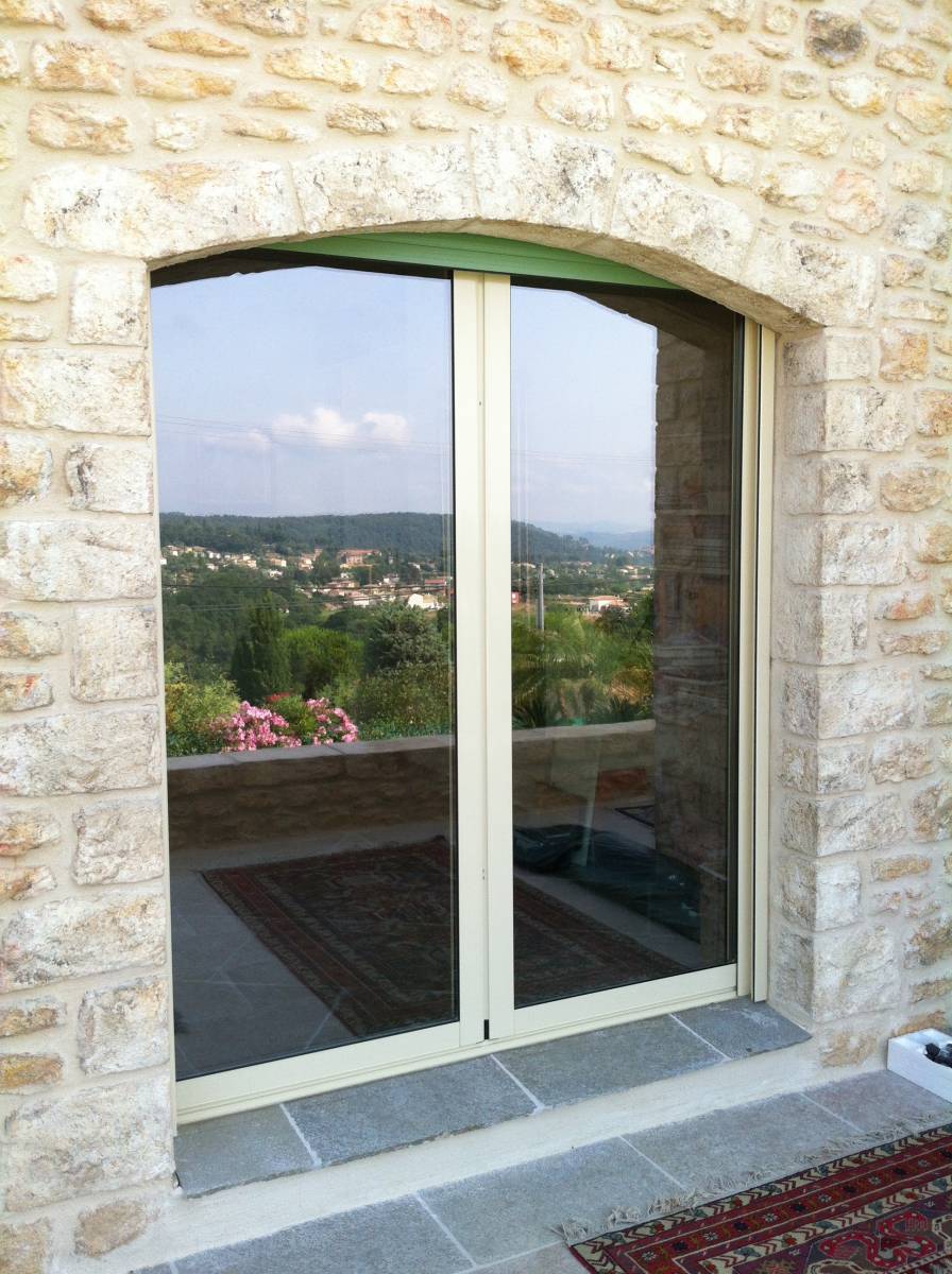 Fenêtres aluminium à Mouans-Sartoux – Isolation & Modernité