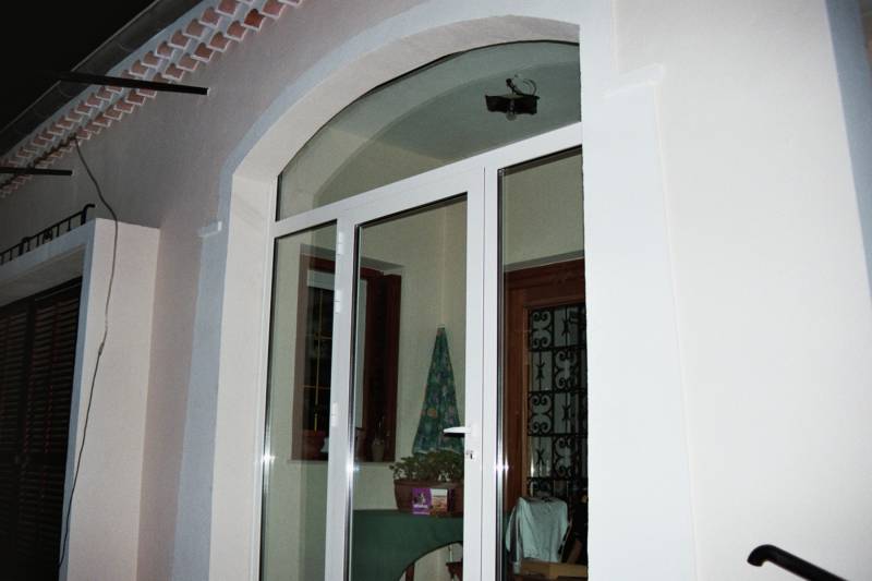 INSTALLATION DE MENUISERIES BOIS, PVC et ALU RIORGES 42153 VD MENUISERIE