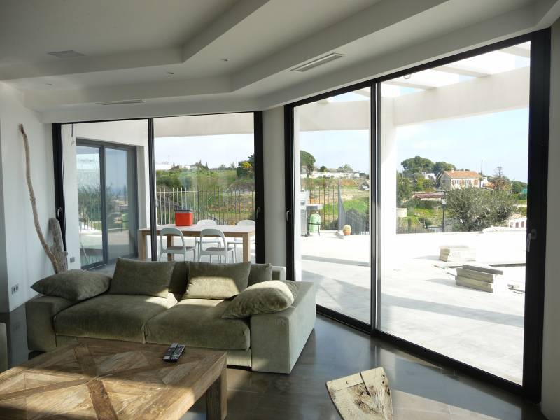 Fenêtres aluminium à Mougins – Élégance & Performance Durable