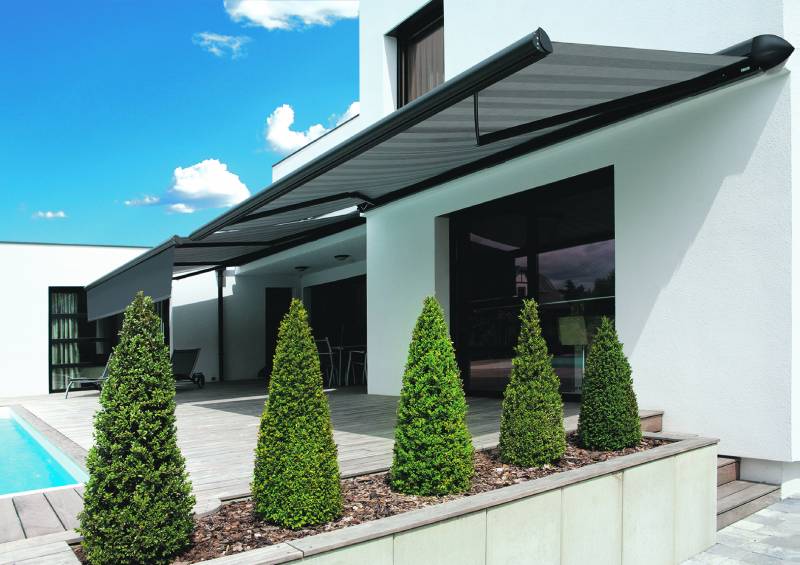 Store coffre aluminium à Cannes : élégance et confort pour votre terrasse sur la Côte d’Azur