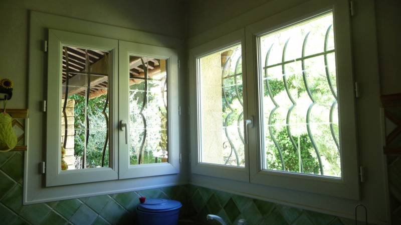 Fenêtre PVC sur mesure à Mouans Sartoux