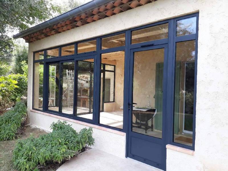 Fermeture de terrasse en aluminium sur mesure à Mougins