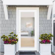 Opter pour une porte d'entrée vitrée en aluminium sur Saint-sezaire