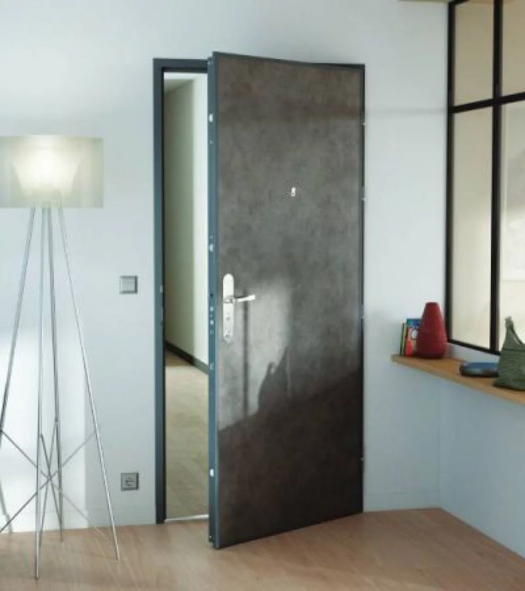 Installation de porte blindée sur mesure dans le Var